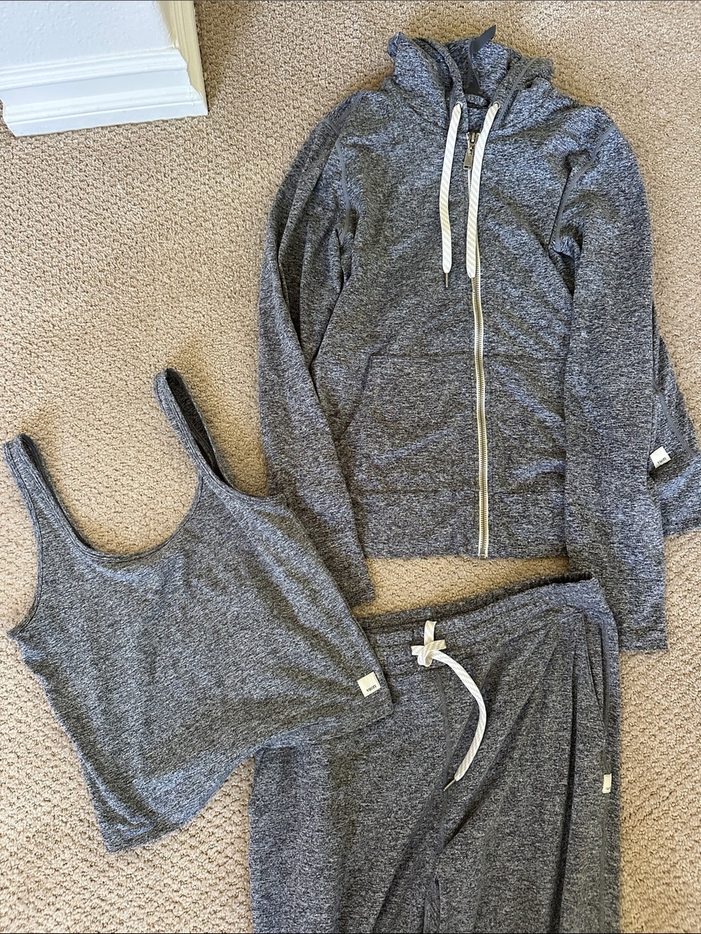 Vuori 3-piece Halo Performance Set - Tank, Hoodie & Drawstring joggers - Picture 1 of 7